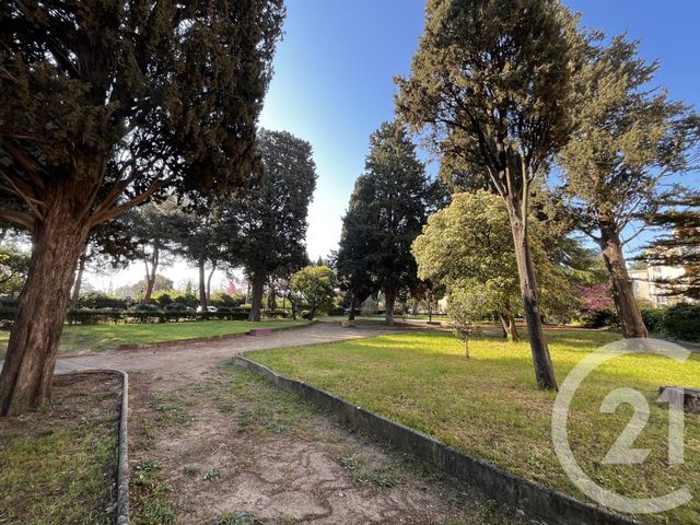 Afficher la photo en grand Appartement F4 à vendre - 4 pièces - 84.62 m2 - MONTPELLIER - 34 - LANGUEDOC-ROUSSILLON - Century 21 L'Agence Du Centre