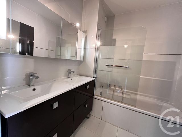 Afficher la photo en grand Appartement F4 à vendre - 4 pièces - 84.62 m2 - MONTPELLIER - 34 - LANGUEDOC-ROUSSILLON - Century 21 L'Agence Du Centre