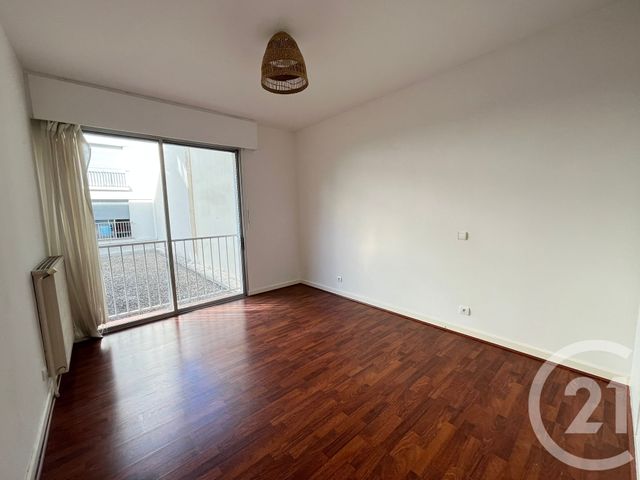 Appartement T3 à vendre - 3 pièces - 81.04 m2 - MONTPELLIER - 34 - LANGUEDOC-ROUSSILLON - Century 21 L'Agence Du Centre
