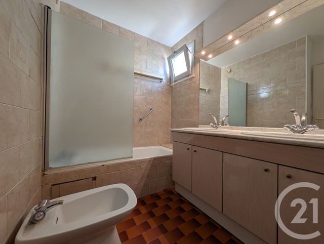 Appartement F3 à vendre - 3 pièces - 85.68 m2 - MONTPELLIER - 34 - LANGUEDOC-ROUSSILLON - Century 21 L'Agence Du Centre