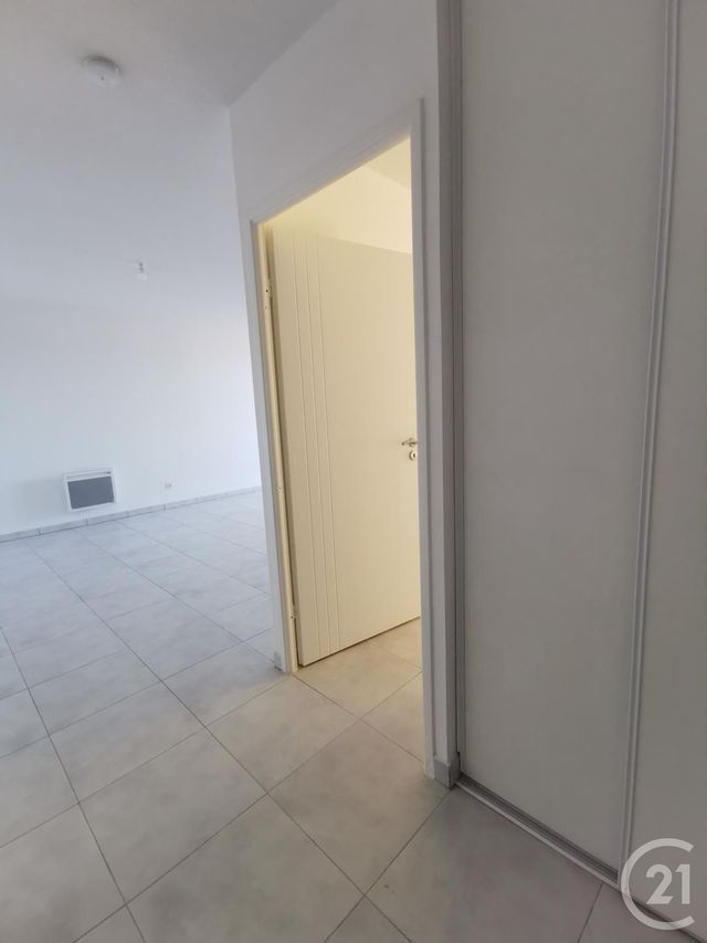 Appartement F4 à louer - 4 pièces - 85.4 m2 - MONTPELLIER - 34 - LANGUEDOC-ROUSSILLON - Century 21 L'Agence Du Centre