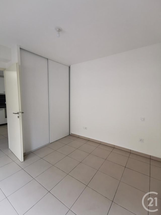 Appartement F2 à louer - 2 pièces - 39.33 m2 - MONTPELLIER - 34 - LANGUEDOC-ROUSSILLON - Century 21 L'Agence Du Centre