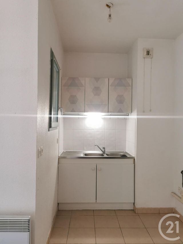 Appartement F2 à louer - 2 pièces - 38.35 m2 - VILLENEUVE LES MAGUELONE - 34 - LANGUEDOC-ROUSSILLON - Century 21 L'Agence Du Centre