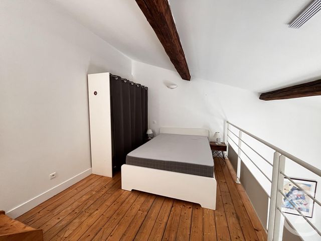 Appartement Duplex à louer - 2 pièces - 77.9 m2 - MONTPELLIER - 34 - LANGUEDOC-ROUSSILLON - Century 21 L'Agence Du Centre