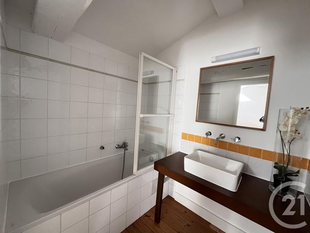 Appartement Duplex à louer - 2 pièces - 77.9 m2 - MONTPELLIER - 34 - LANGUEDOC-ROUSSILLON - Century 21 L'Agence Du Centre