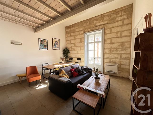 Appartement Duplex à louer - 2 pièces - 77.9 m2 - MONTPELLIER - 34 - LANGUEDOC-ROUSSILLON - Century 21 L'Agence Du Centre