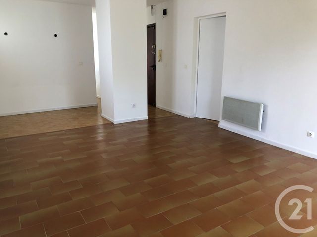 Appartement T4 à louer - 4 pièces - 82.86 m2 - MONTPELLIER - 34 - LANGUEDOC-ROUSSILLON - Century 21 L'Agence Du Centre