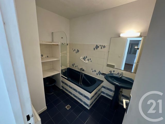 Appartement T4 à louer - 4 pièces - 82.86 m2 - MONTPELLIER - 34 - LANGUEDOC-ROUSSILLON - Century 21 L'Agence Du Centre