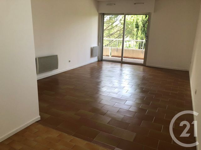 Appartement T4 à louer - 4 pièces - 82.86 m2 - MONTPELLIER - 34 - LANGUEDOC-ROUSSILLON - Century 21 L'Agence Du Centre