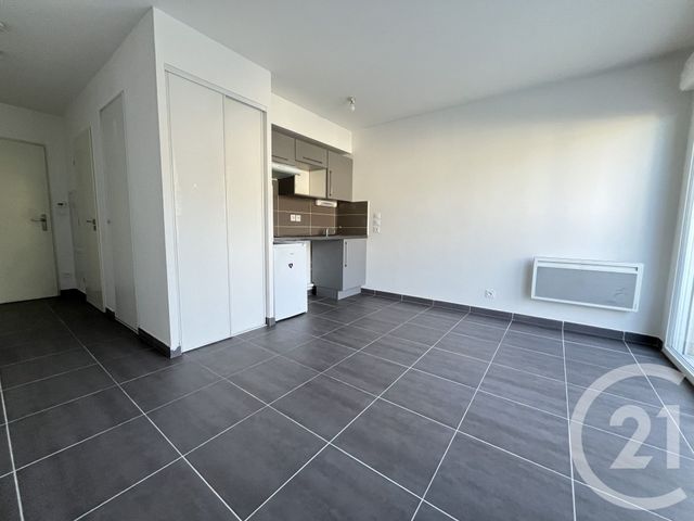 Appartement F1 à louer - 1 pièce - 25.38 m2 - MONTPELLIER - 34 - LANGUEDOC-ROUSSILLON - Century 21 L'Agence Du Centre