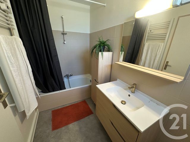 Appartement T2 à louer - 2 pièces - 40.32 m2 - MONTPELLIER - 34 - LANGUEDOC-ROUSSILLON - Century 21 L'Agence Du Centre