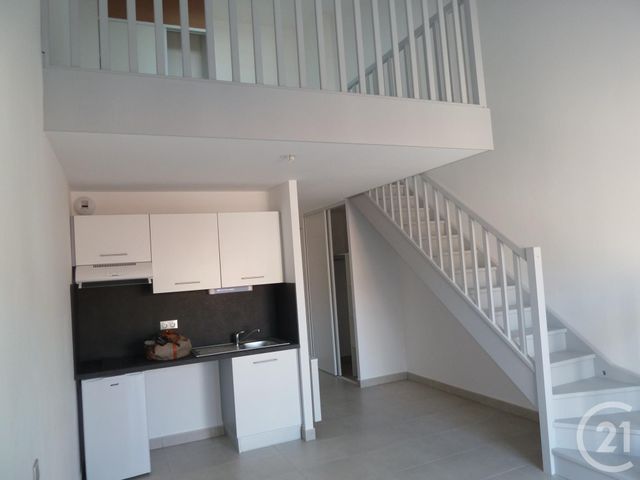 Appartement F2 à louer - 2 pièces - 40.3 m2 - MONTPELLIER - 34 - LANGUEDOC-ROUSSILLON - Century 21 L'Agence Du Centre