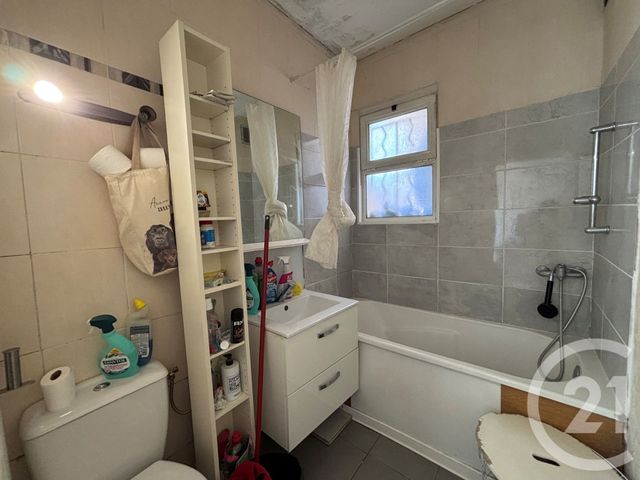 Appartement T2 à louer - 2 pièces - 34.84 m2 - MONTPELLIER - 34 - LANGUEDOC-ROUSSILLON - Century 21 L'Agence Du Centre
