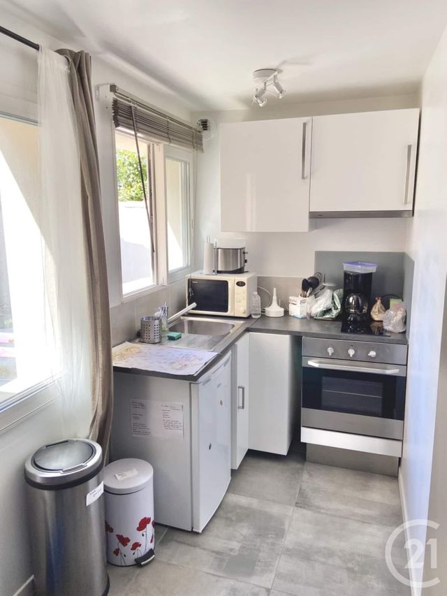 Appartement Studio à louer - 1 pièce - 27.72 m2 - MONTPELLIER - 34 - LANGUEDOC-ROUSSILLON - Century 21 L'Agence Du Centre