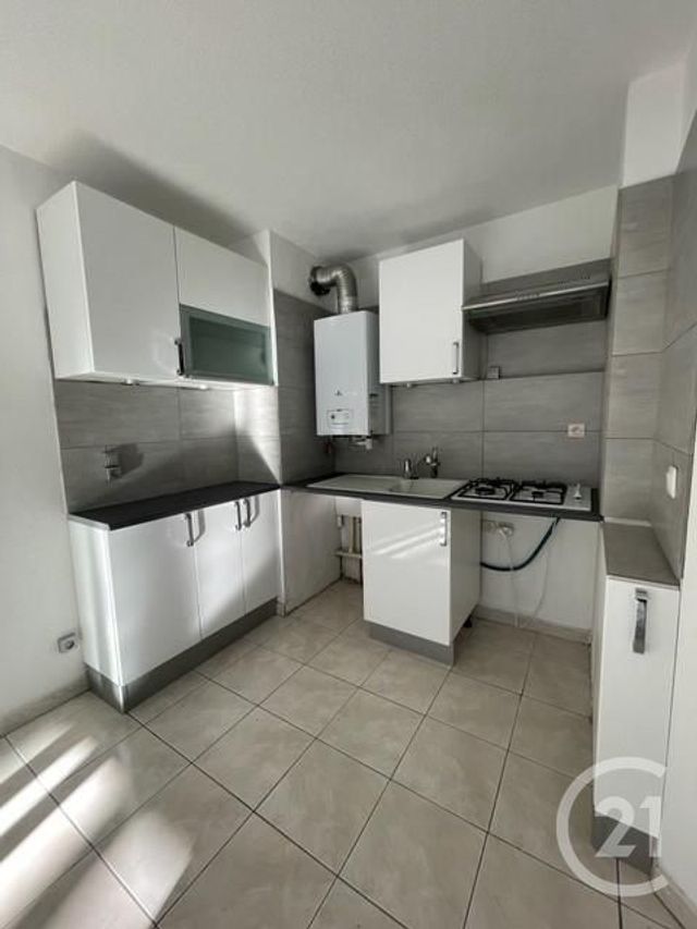 Appartement F2 à louer - 2 pièces - 35.4 m2 - MONTPELLIER - 34 - LANGUEDOC-ROUSSILLON - Century 21 L'Agence Du Centre